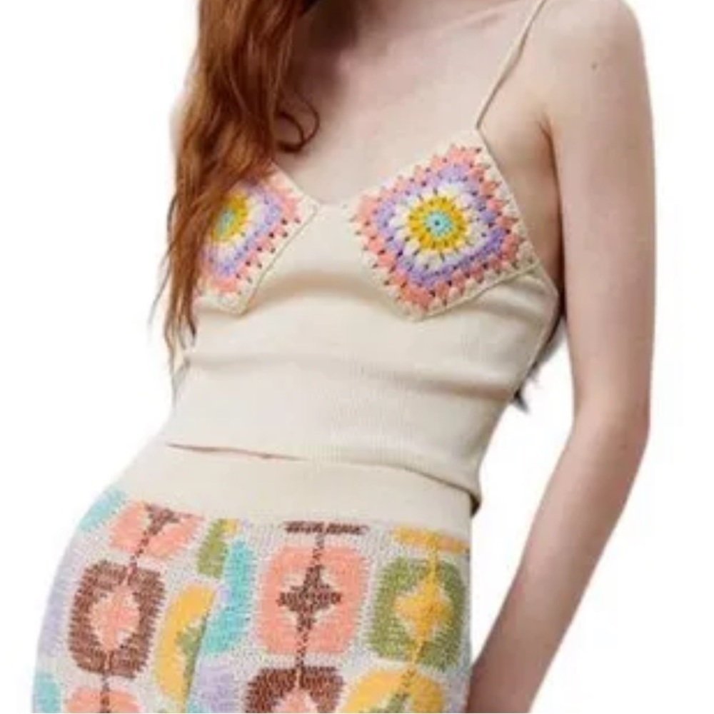Zara Boho Crocheted Ribbed Crop Top​​​​​ - Picture 9 of 9